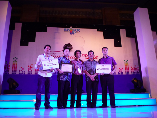 Pemenang Sparxup Award 2011 (foto: DailySocial.net)